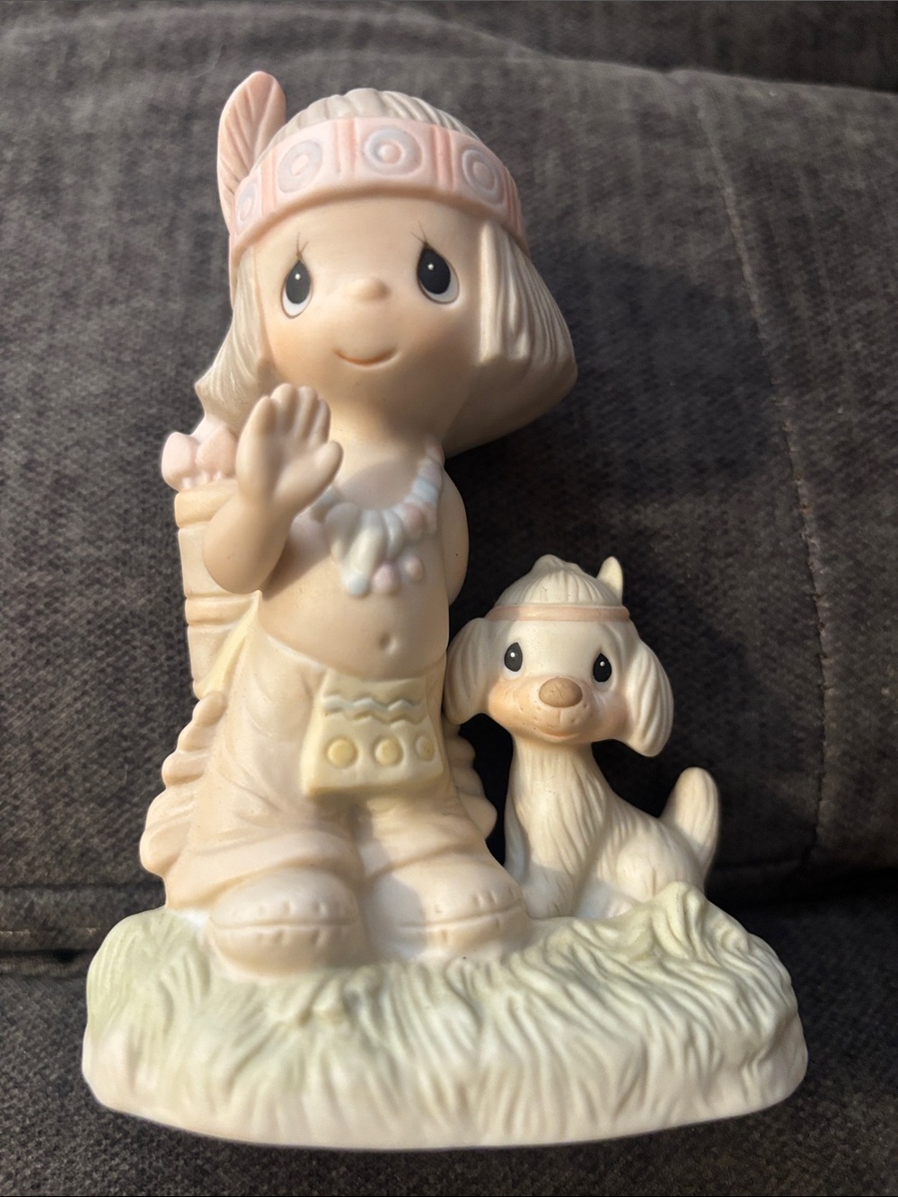 Vintage 1977 Jonathan & David Precious Moments Rare - “O How I Love Jesus” 5”